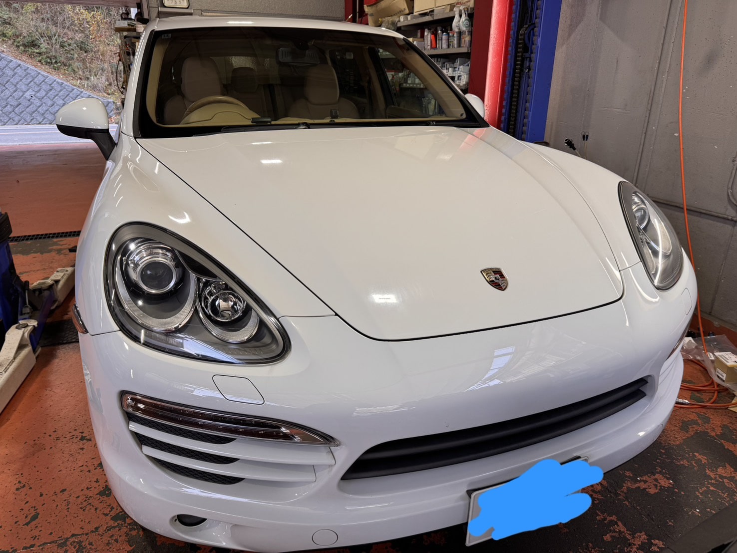 ポルシェ・カイエンの車検整備